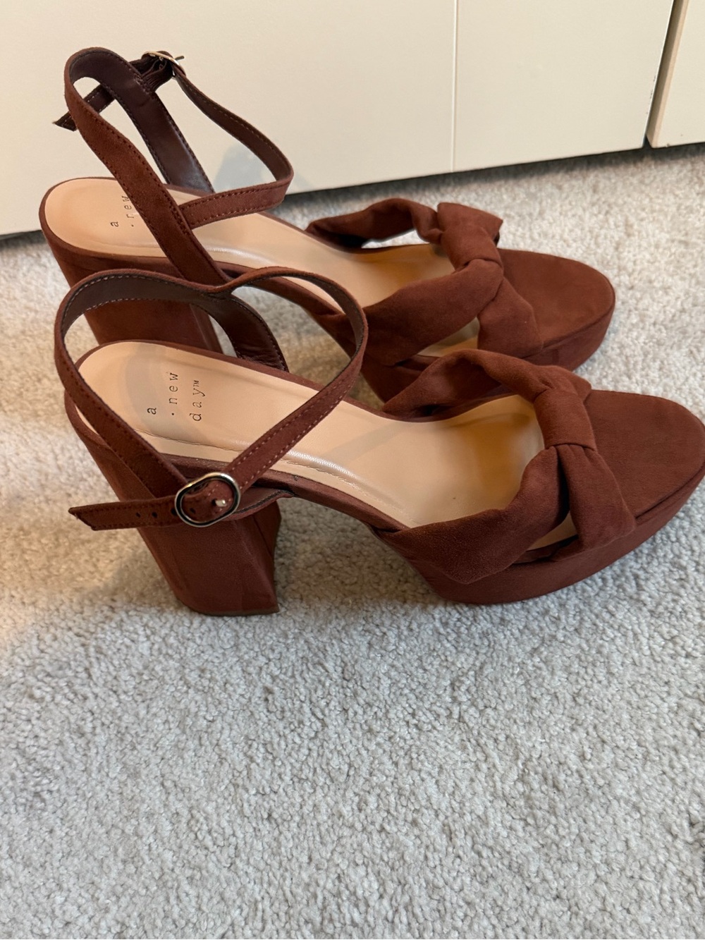 Brown Knotted Platform Block Heel Sandal - Women size 11 - Picture 13 of 15